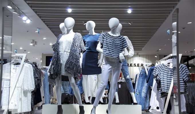 10 Trending Business Ideas for Custom Clothing Stores
